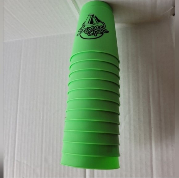 Fanxin Quick Stack Rapid Cups 12 Ct Competitive Games (Green/Purple) [Each] - Picture 6 of 10